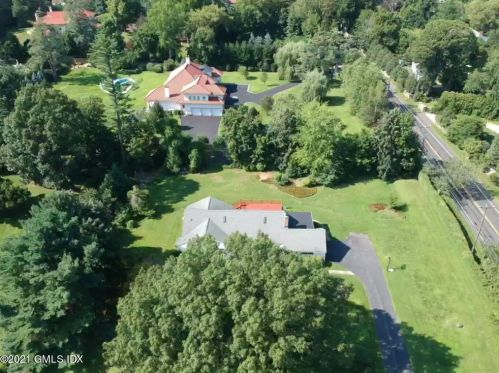 351 North St, Greenwich CT 06830-3903 exterior