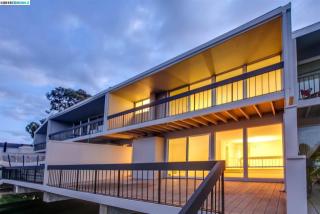 411 Cola Ballena, Alameda CA  94501-3608 exterior