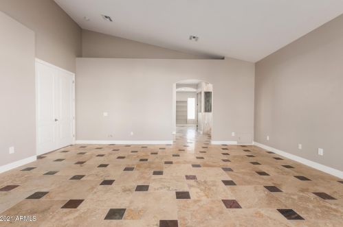 3605 69th Ave, Phoenix AZ 85043-3325 exterior