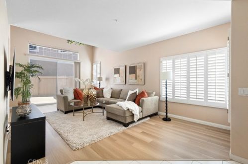 2375 Cascade, Tustin CA exterior