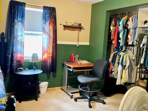 127 5 St, Duluth MN 55806-2339 exterior