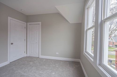 518 6 Ave, Broadview IL 60153-1149 exterior