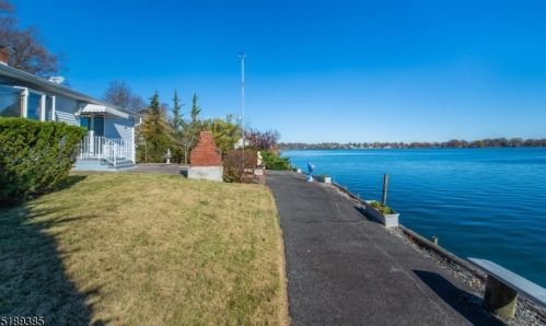 600 Lk Shr Dr, Parsippany NJ 07054-3652 exterior