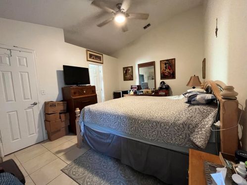 1231 Byron St, Fort Pierce FL 34983-2507 exterior