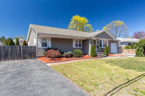 30 Lojai Blvd, Providence, RI 02904-3535