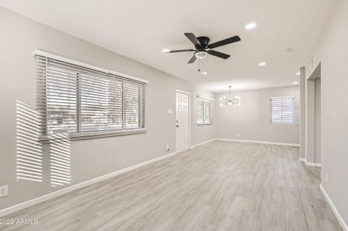 7201 26th Ln, Phoenix AZ  85051-6710 exterior