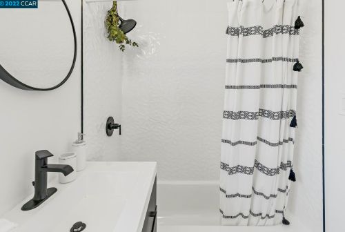 612 Stannage, Berkeley CA 94706-1640 exterior