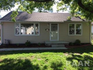 1316 Jerome St, Pekin, IL 61554-5906