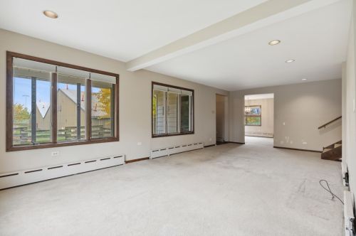 9022 Rockwell Ave, Chicago IL 60805-1314 exterior