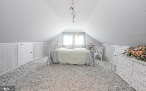 111 Oakland Ave, Camden NJ 08107-1212 exterior