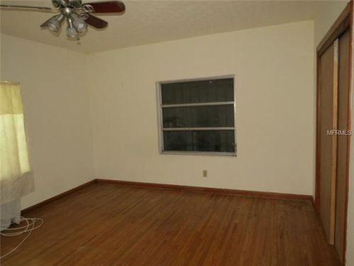 14202 20th St, Tampa, FL 33613-3621