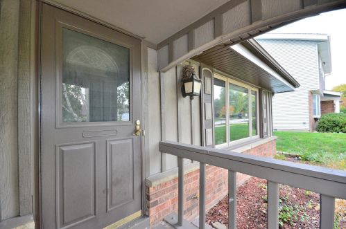 4051 71st St, Milwaukee, WI 53220-2303