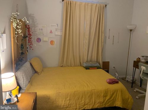 2024 Carlisle St, Philadelphia PA  19121-2307 exterior