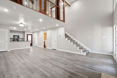 13 April Hl, Montgomery TX 77356-5923 exterior