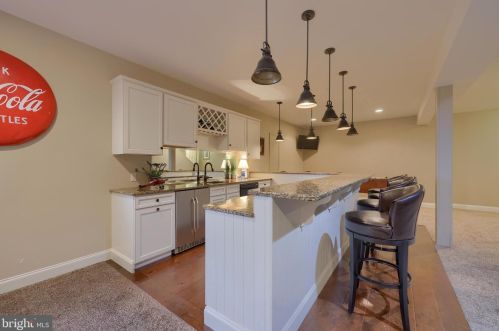 1404 Banner Dr, Lancaster PA 17601-4580 exterior