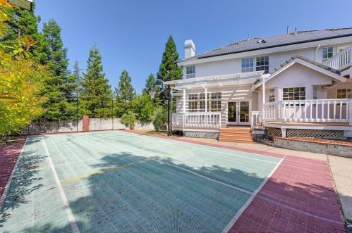 2327 Hartford Ct, Folsom CA 95762-5931 exterior