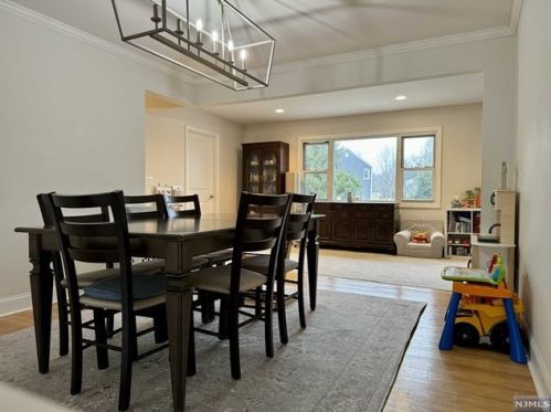 710 Neill Ct, Oradell NJ  07649-1224 exterior