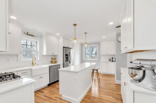 40 Robin St, Boston, MA