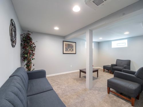 3301 Lloyd St, Milwaukee WI  53208-1441 exterior