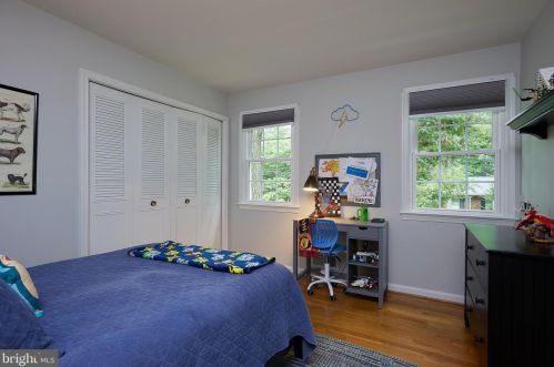 629 Goldsborough Dr, Rockville MD 20850-1905 exterior