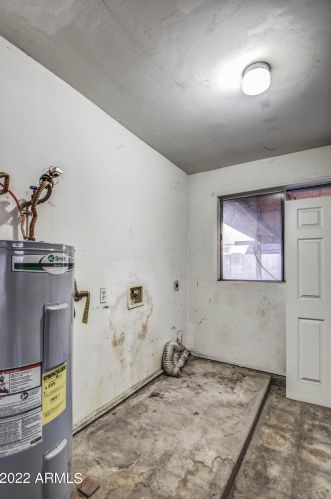 7330 Coolidge St, Phoenix AZ 85015-3845 exterior