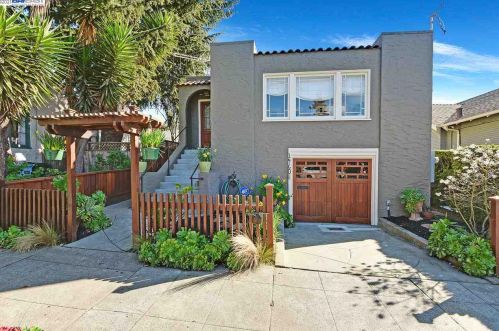 1460 Bancroft Way, Berkeley CA 94703-1759 exterior