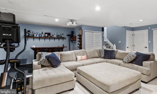 11 Kimberly Dr, Runnemede NJ 08078-2104 exterior