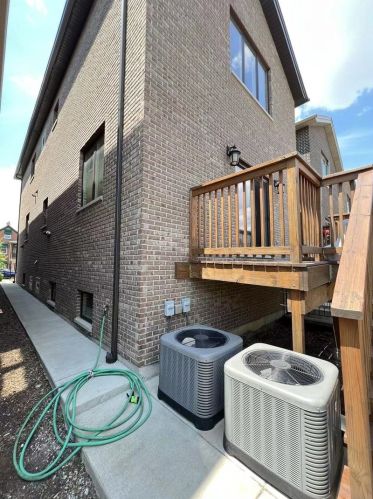 3831 Hermitage Ave, Chicago IL 60640-1127 exterior