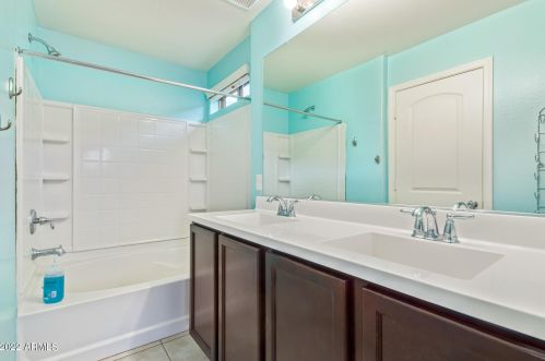 2016 77th Ln, Phoenix AZ  85035-5122 exterior