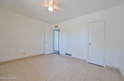 5002 1 St, Tucson AZ 85711-1507 exterior