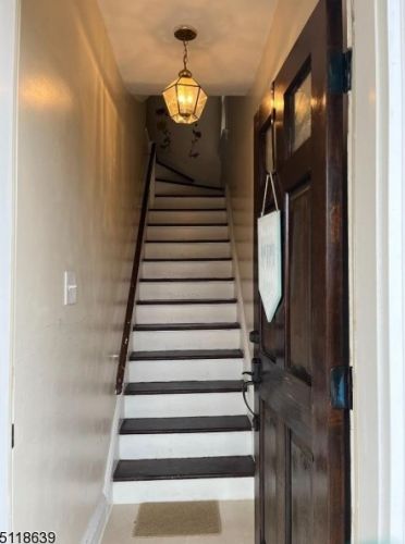 148 Avon St, Roselle Park NJ  07204-2303 exterior