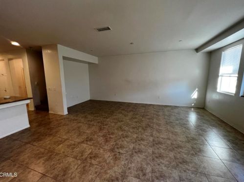 3131 Moss Landing Blvd, Oxnard CA  93036-5327 exterior