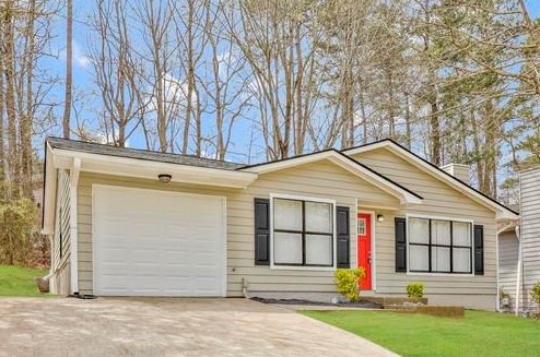 2239 Lowtrail Ct, Lithonia GA  30058-8308 exterior