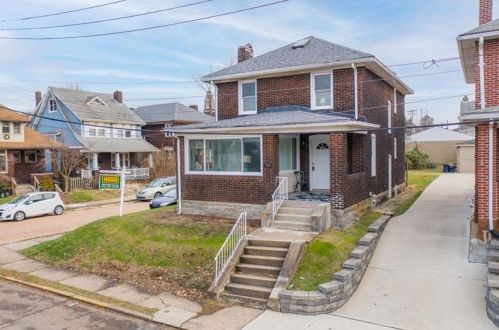 7338 Princeton Pl, Pittsburgh, PA 15218-2041