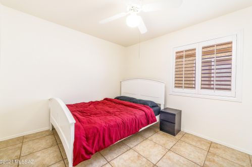 7325 Cross Ridge Pl, Tucson AZ  85710-6075 exterior