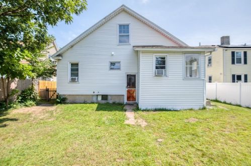 28 Merrimac Ave, Springfield MA  01104-2718 exterior