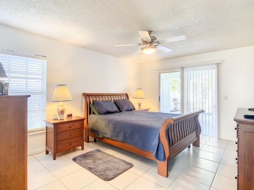 2761 Eagle Dr, Fort Pierce FL 34984-8919 exterior