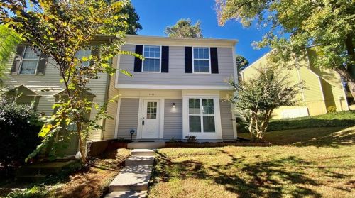 2944 Aspen Woods Entry, Atlanta GA  30360-2762 exterior