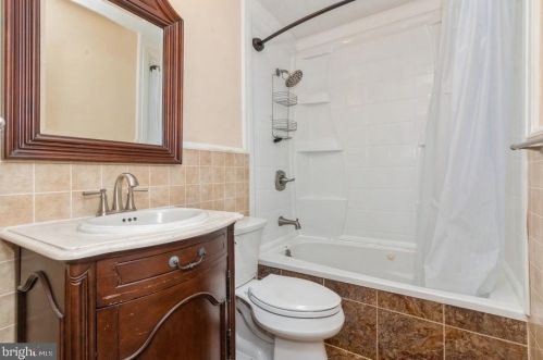 1333 Dayton St, Camden NJ 08104-2015 exterior