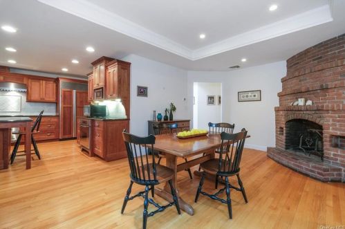 62 Greenwich Rd, Armonk NY 10504-2314 exterior