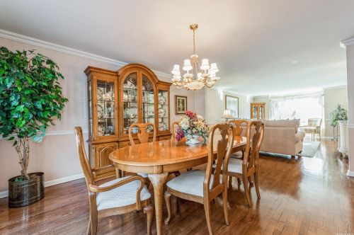 140 Hayrick Ln, Commack NY 11725-1232 exterior