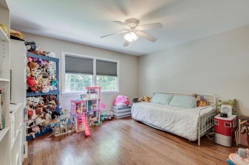 1998 Gainsborough Dr, Atlanta GA 30341-1017 exterior