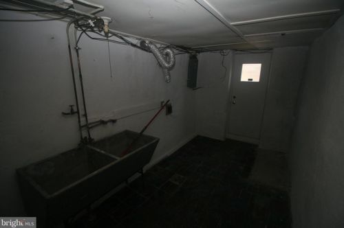 5811 Bustleton Ave, Philadelphia PA  19149-3405 exterior