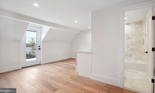 3912 New Hampshire Ave, Washington DC  20011-7917 exterior