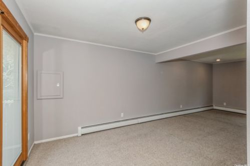 2 Chongo Pl, Huntington Station NY 11746-6606 exterior