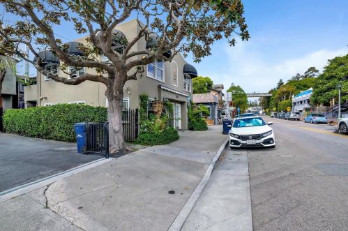 307 Capitola Ave, Capitola CA 95010-2845 exterior