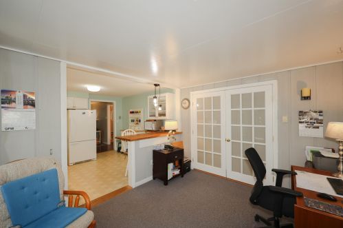 19 Amoskeag Rd, Concord NH 03301-4641 exterior