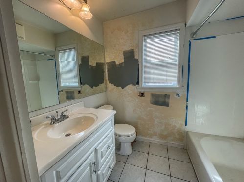 6 Bismark St, Pittsburgh PA  15209-2102 exterior