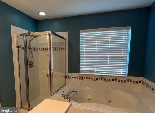 297 Fountayne Ln, Trenton NJ 08648-2672 exterior