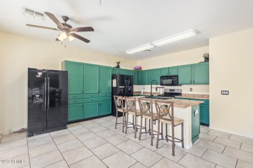 2541 Alta Vista Rd, Phoenix AZ  85041-5331 exterior